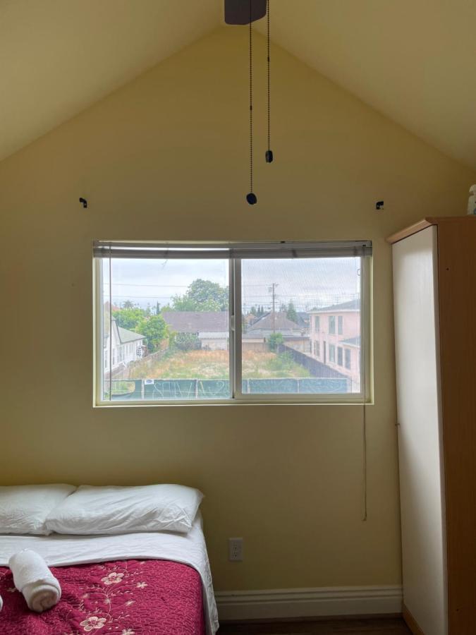 Small Private La Bedroom W Wifi - Private Fridge - Ac Near Usc - Exposition Park - Usc Memorial Coliseum - Banc Of California Bmo Stadium - Downtown Los Angeles Dtla - University Of Southern California Usc!!! 外观 照片